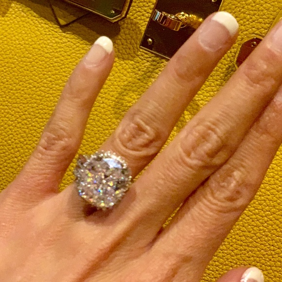 Stunning Elongated Cushion Cut 14k white gold Ring - Picture 8 of 8